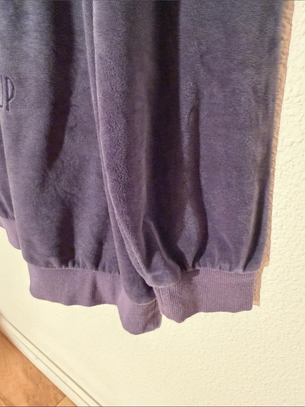 Women’s Bugs Bunny Long Sleeve PJ Top - Picture 3 of 5
